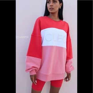 Oversized Cleo Harper sweater.